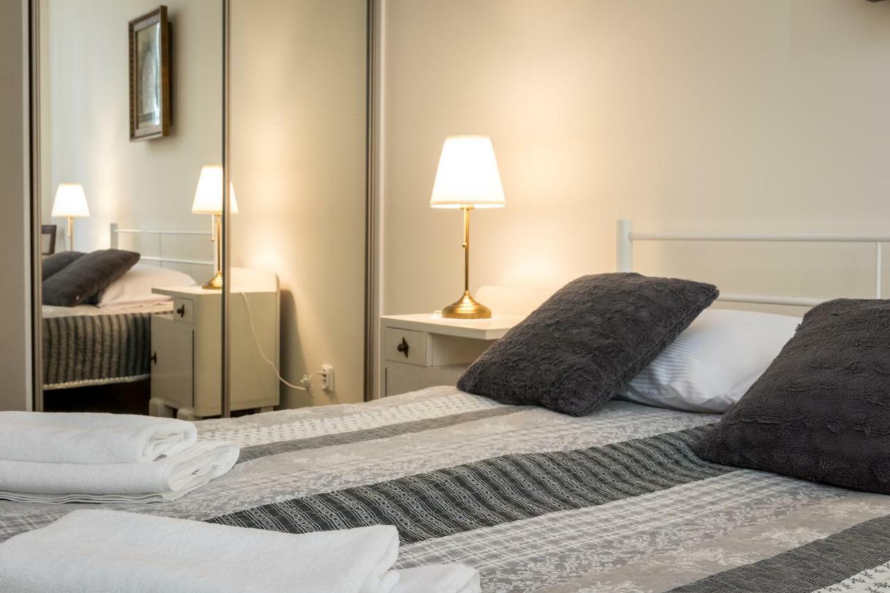 Cheerful Air Conditioned Apartment With Mezzanine And Parking - Old Town Краков Экстерьер фото